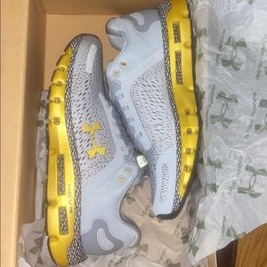 UA Hovr Infinite 2 Shoe size 13